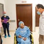 Hasta 200 adultos mayores de Mexicali recuperarán la vista esta semana con cirugías de cataratas gratuitas