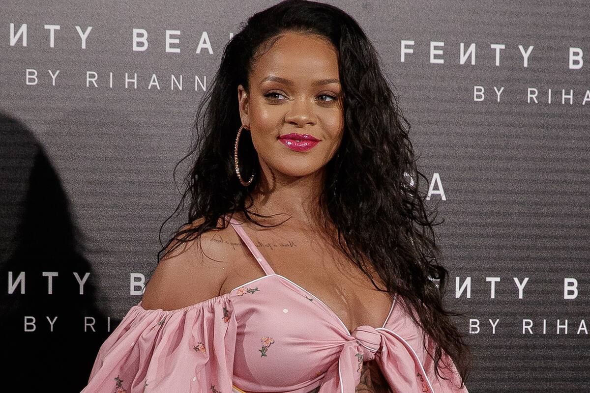 Rihanna pone un alto a sus fanáticos sobre petición de un nuevo álbum