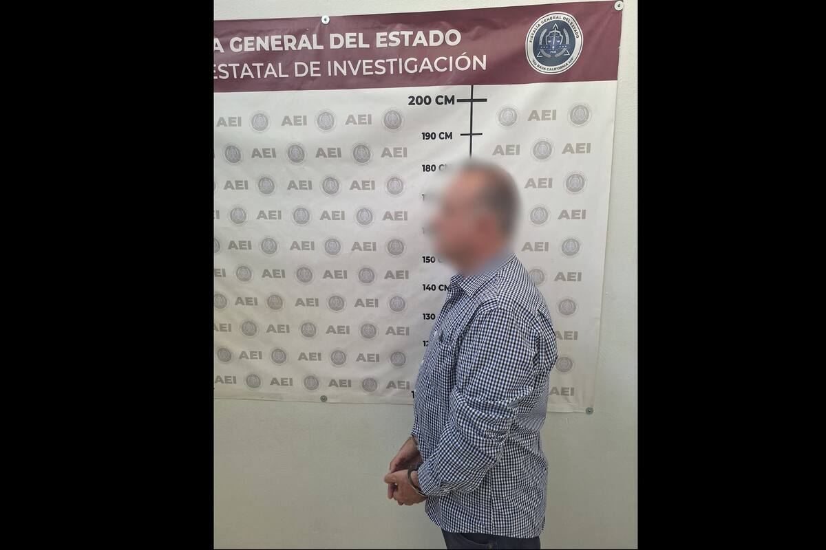 Arresta la FGE al ex secretario de Seproa