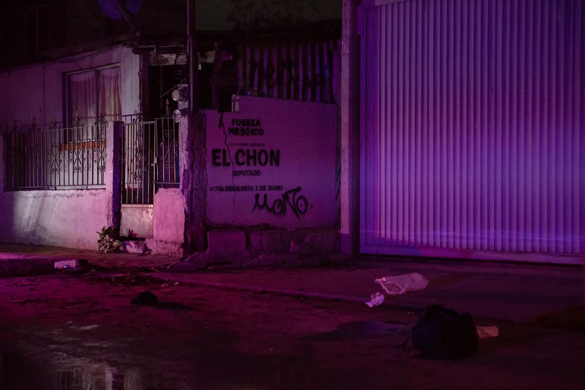 La víctima fue hallada con heridas de bala y trasladada de urgencia a un hospital. Foto: Border Zoom