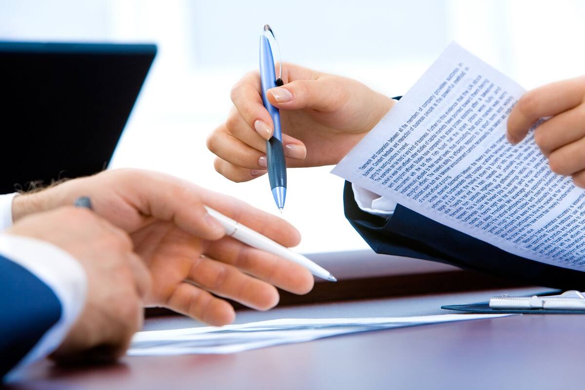 ¿Qué pasa si me despiden y no tengo contrato?