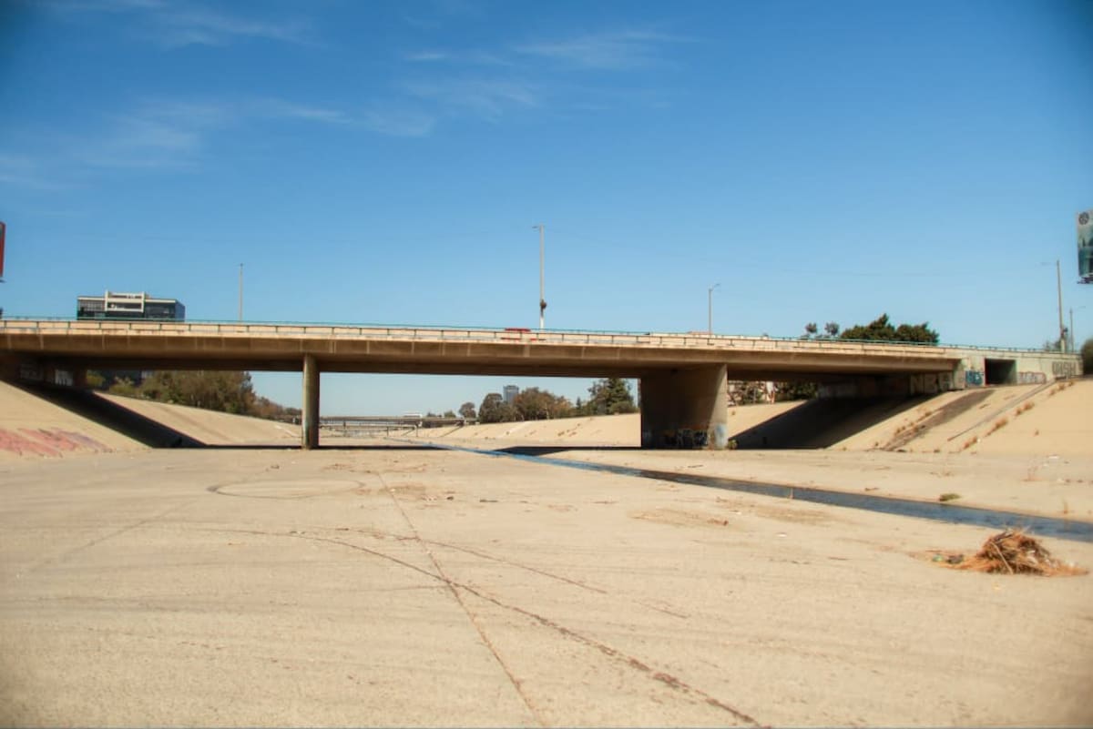 Las autoridades preparan refugios temporales en los siete municipios de Baja California ante posibles lluvias asociadas al fenómeno de “El Niño”.