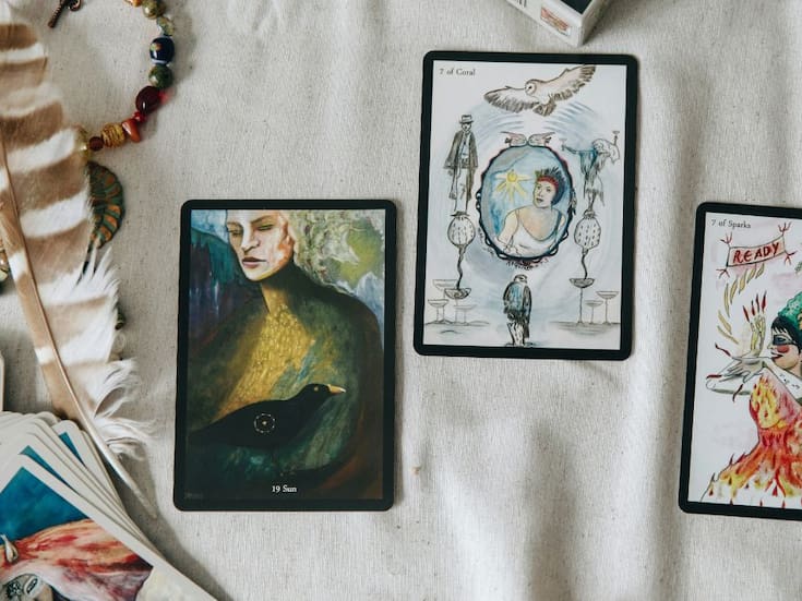 Estos son los signos del zodiaco que deben cuidarse de una traición en febrero, según los movimientos de los astros