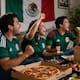 El Mundial 2026 disparó el delivery con 15.3 millones de pedidos de comida y productos a domicilio en México, un fenómeno de consumo desde el hogar que elevó 15% las ventas de tienditas y dejó una derrama histórica de 2,543 millones de dólares para el comercio local