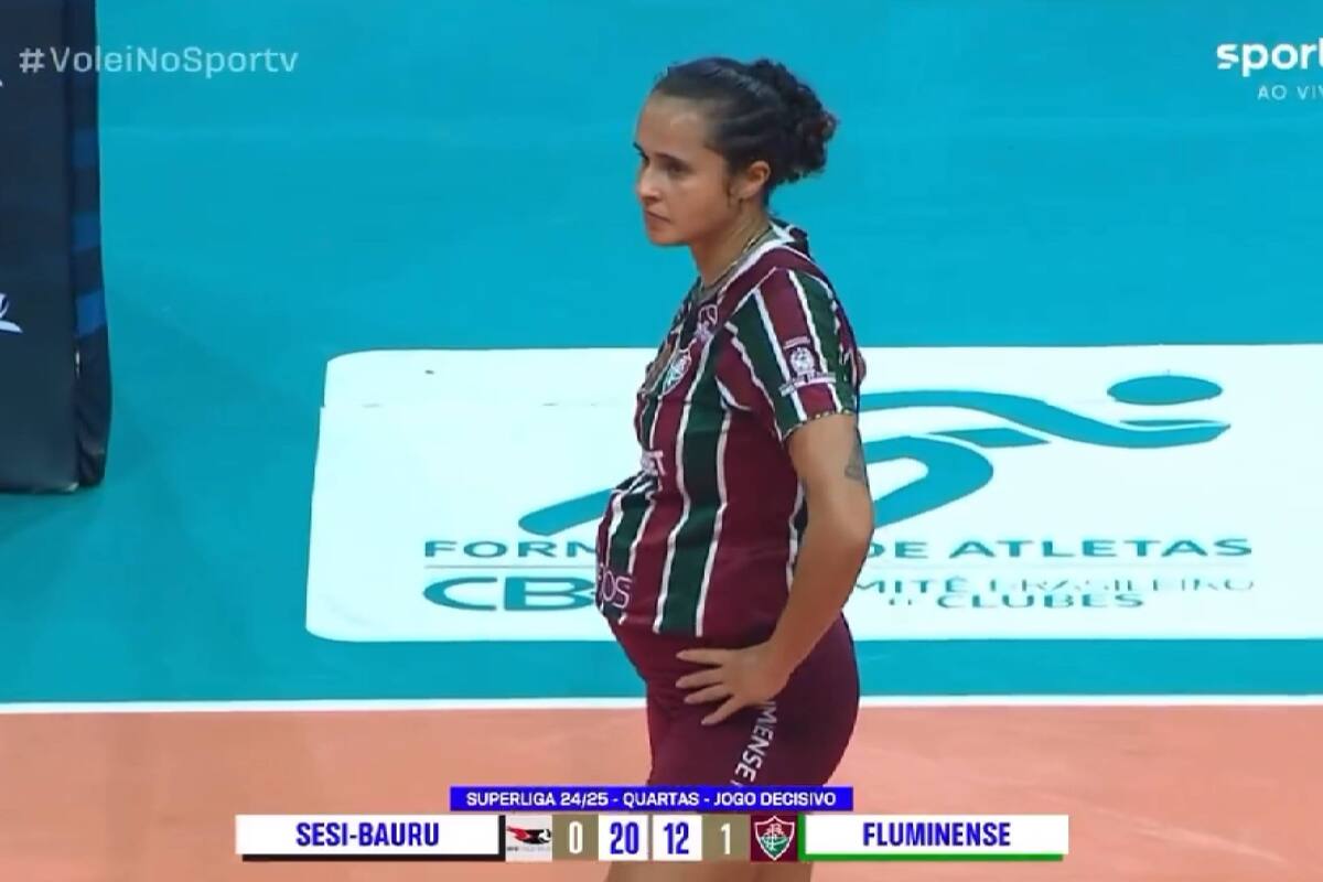 Voleibolista brasileña sorprende al jugar con cinco meses de embarazo