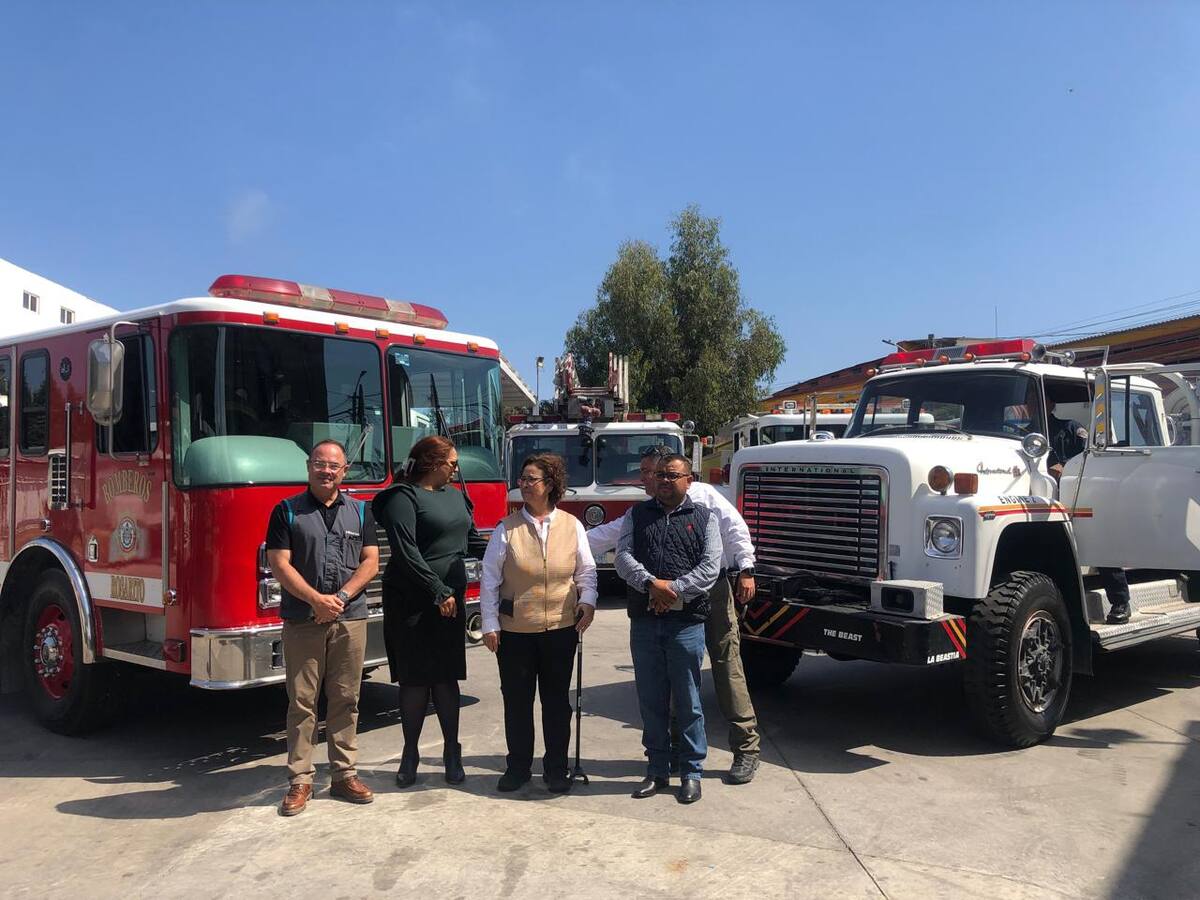 Rocío Adame invitó a los bomberos de Rosarito a acercarse a las oficinas de la presidencia para escuchar sus demandas y posibles soluciones.