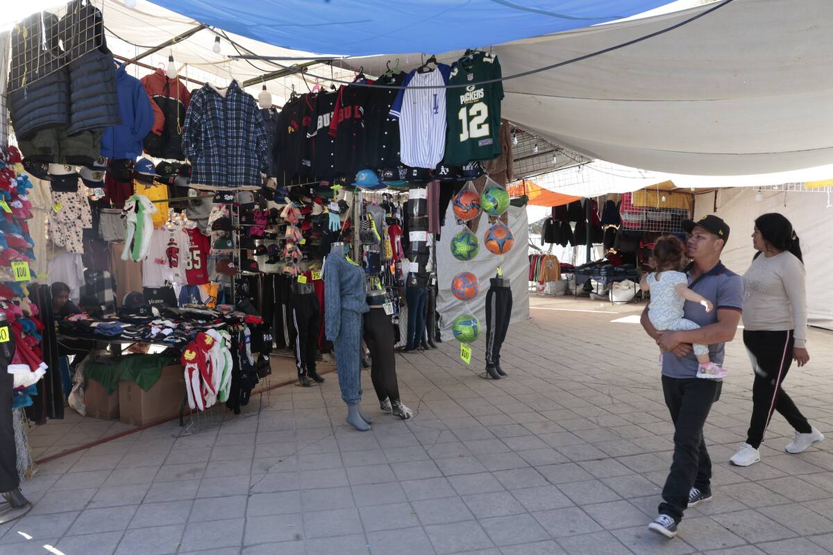 Aseguran que bajan ventas hasta 50% a Tianguis Navideño