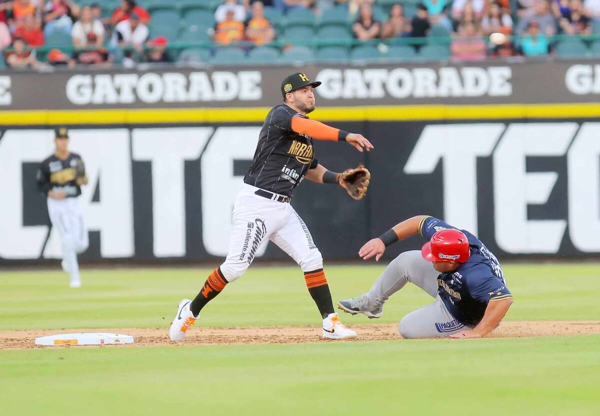 El campocorto de los Naranjeros de Hermosillo está viviendo su décima temporada en la liga invernal. | Foto: Naranjeros de Hermosillo