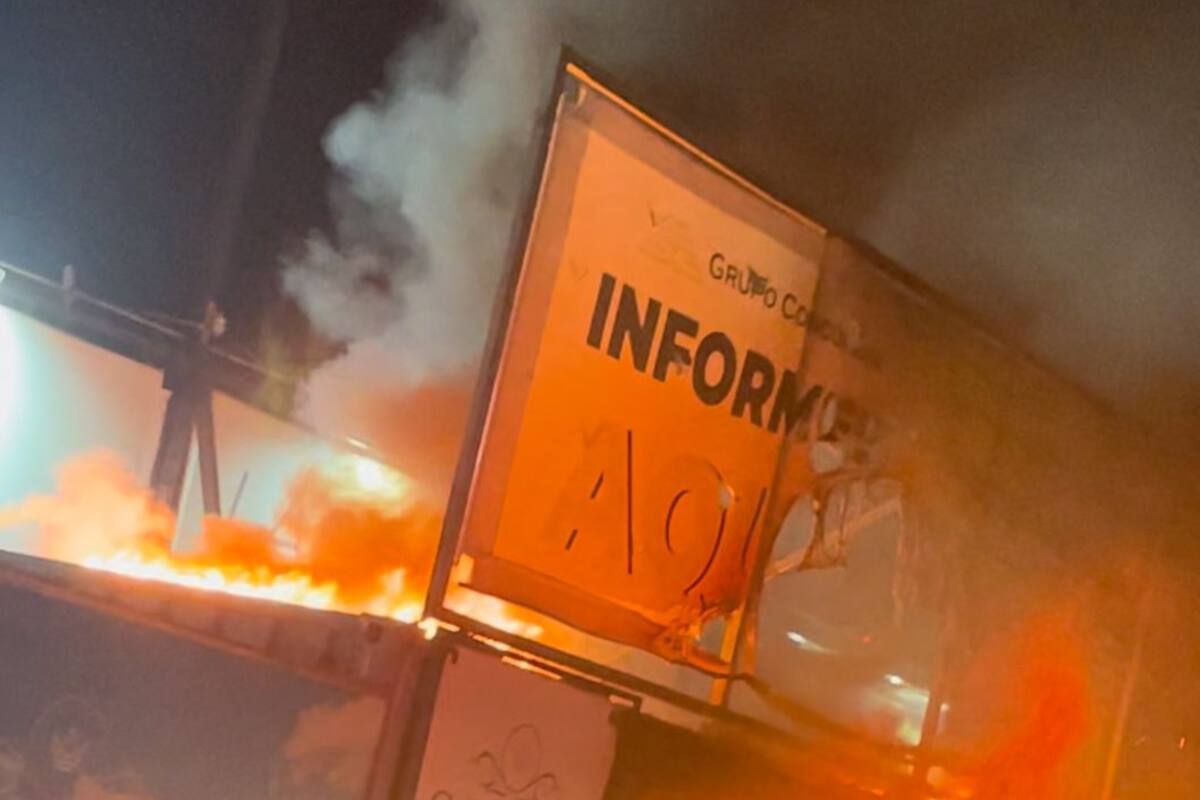 Se incendian comercios dedicados a la venta de terrenos en Rosarito