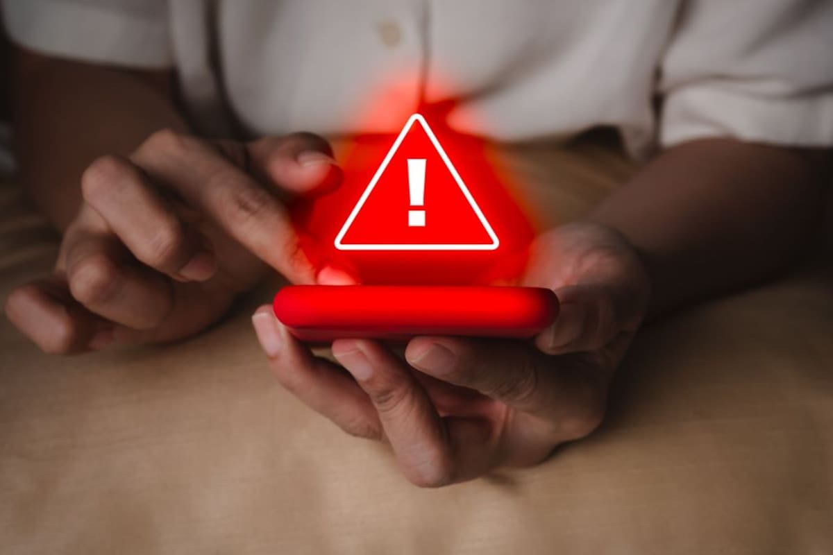 La Condusef advierte que los falsos mensajes de texto sobre un retiro sin tarjeta buscan robar contraseñas e insta a no responder ni abrir enlaces en México