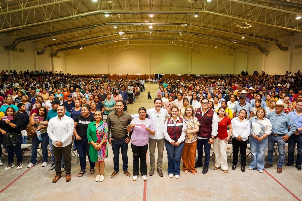 Más de mil 190 familias de Álamos reciben respaldo del Gobierno de Sonora: Fernando Rojo