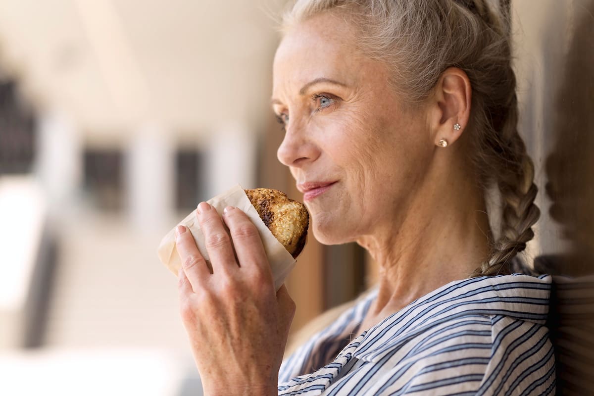 En la etapa de la menopausia también es importante la actividad física para ayudar a regular las emociones y el sistema digestivo.