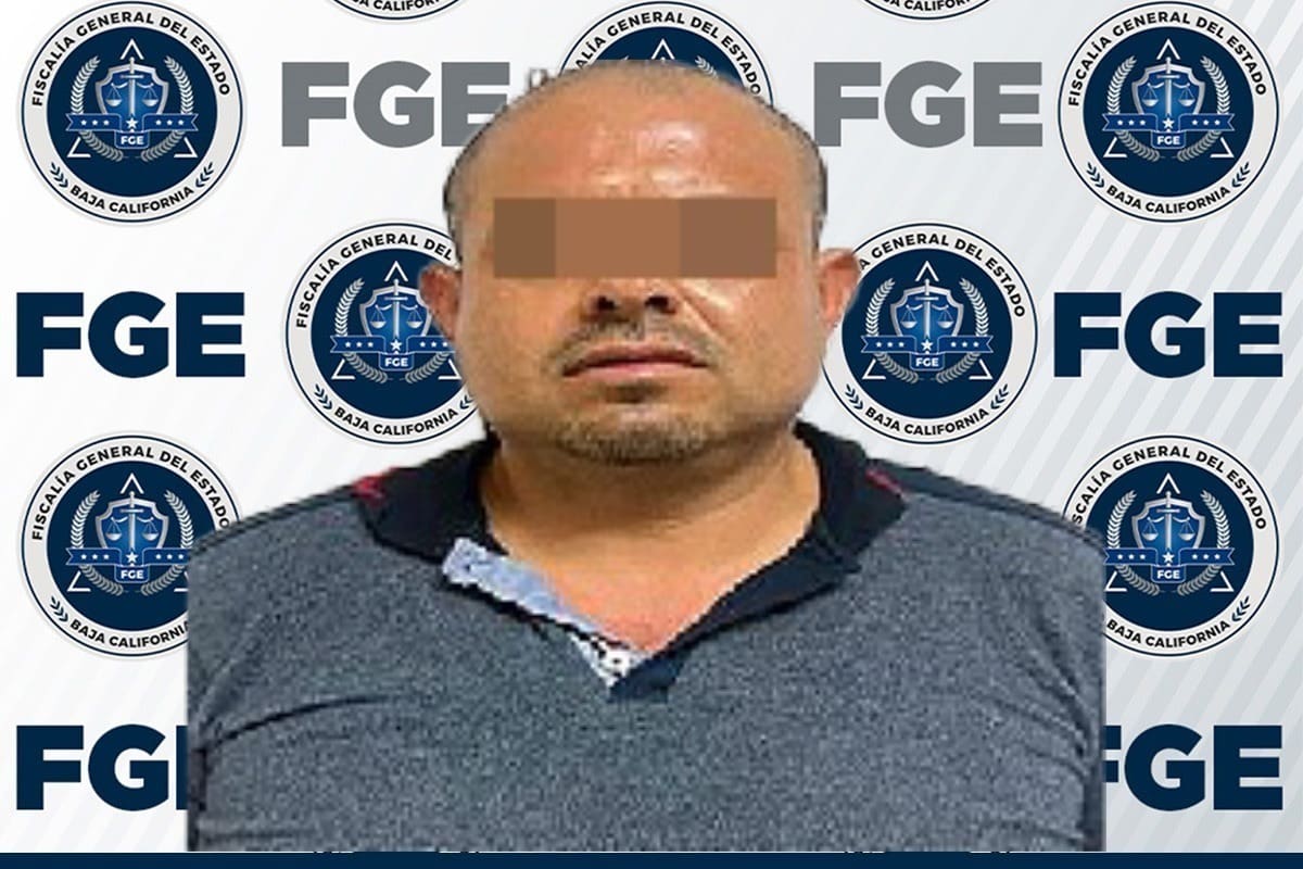 Cajera entrega dinero bajo amenaza con supuesta bomba