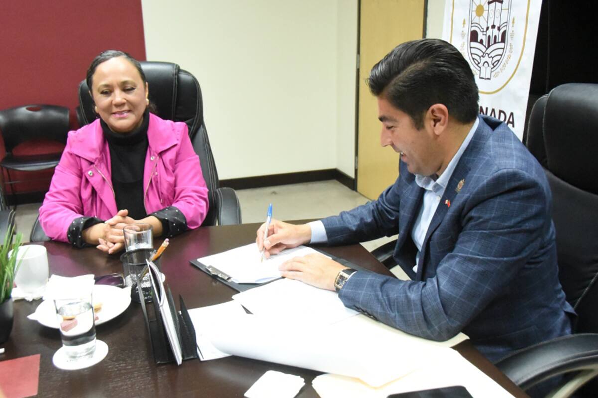 Firma Alcalde de Ensenada convenio de colaboración con Canadevi