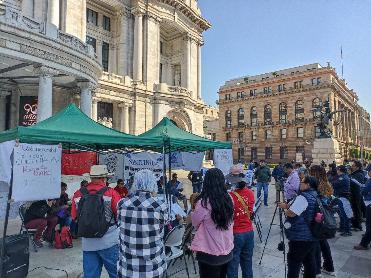 Una movilización en Bellas Artes también se manifestó el día de ayer./ Foto: Facebook No Vivimos del Aplauso.