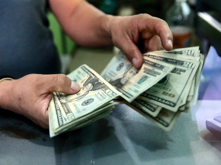 Registran caída de 5.08% en remesas a México en los primeros diez meses del año