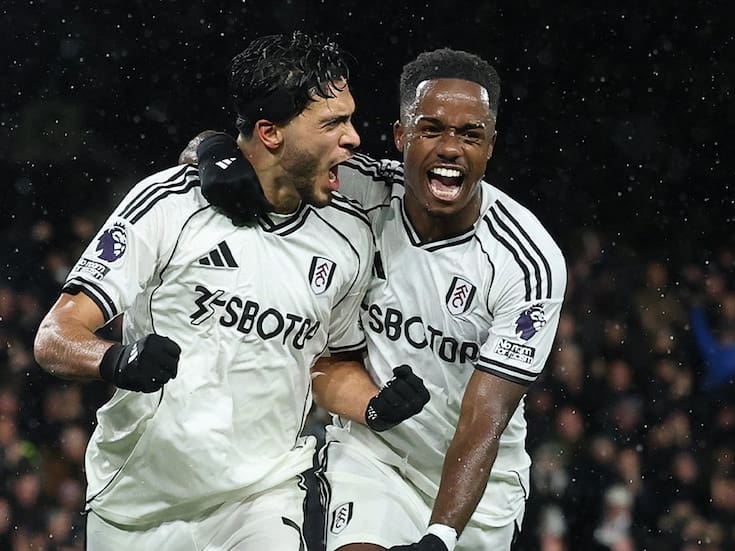Raúl Jiménez rescata al Fulham con gol agónico y rompe su sequía goleadora en la Premier League