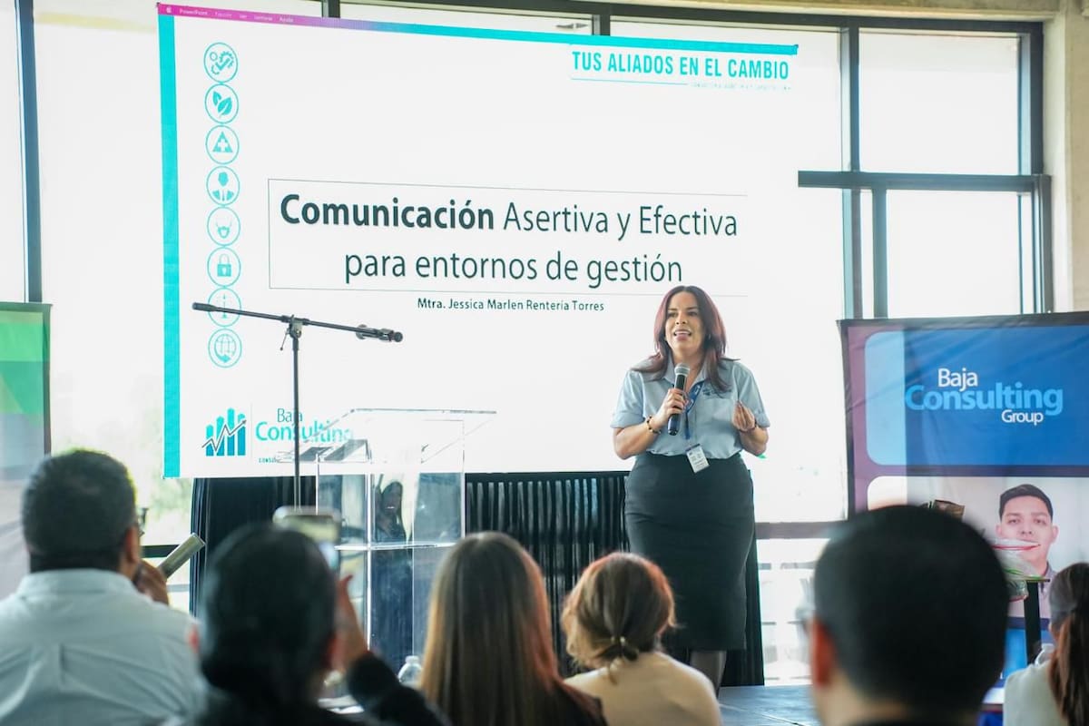 Expertos participaron en el primer Foro de Capacitación “Excelencia Integral: Normas ISO y Competencias Humanas en Acción”. Foto: Cortesía