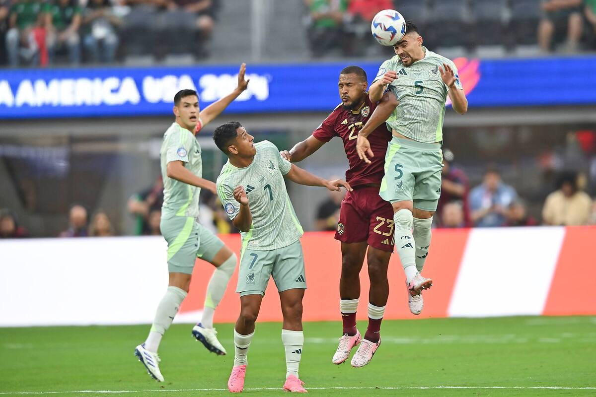 México pierde ante Venezuela y peligra su pase en Copa América