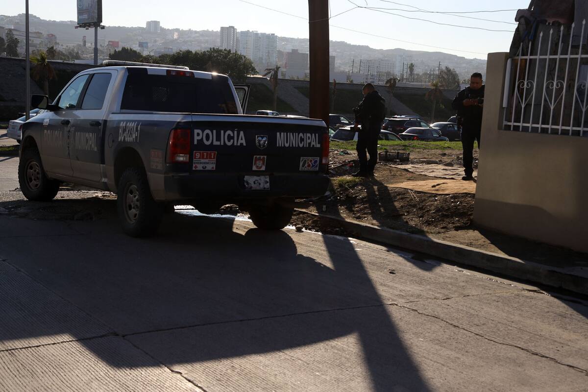 Homicidios Tijuana: Localizan cadáver dentro de canalización del río