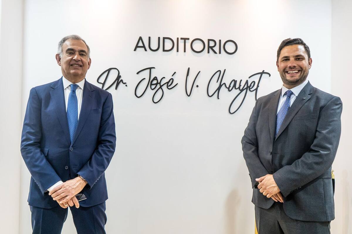 Dr. Arturo Chayet, director médico de Codet Vision Institute y Daniel Chayet, director general de Codet.