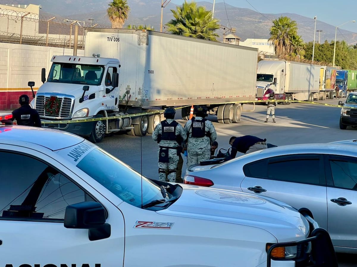 El hecho se registró hoy a pocos metros de la aduana de Otay. Foto: Leonardo González
