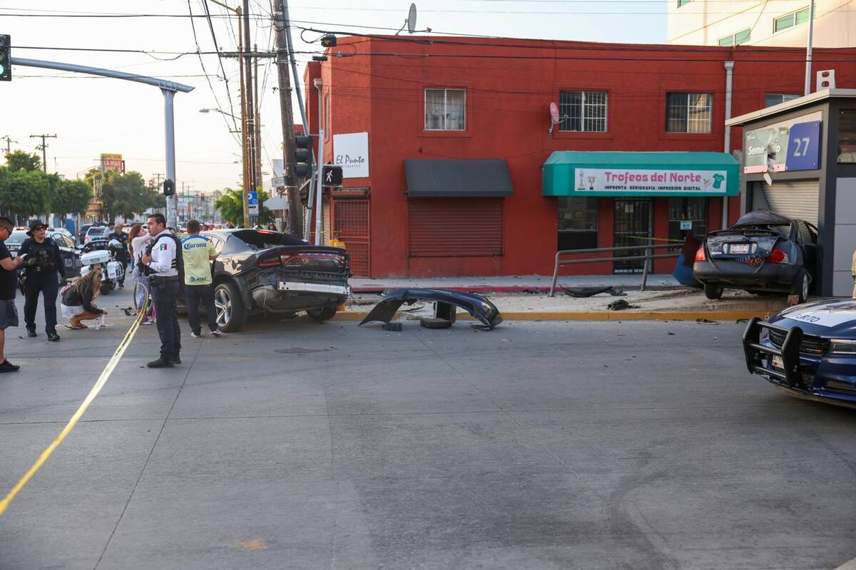 Mueren dos en accidente de tránsito