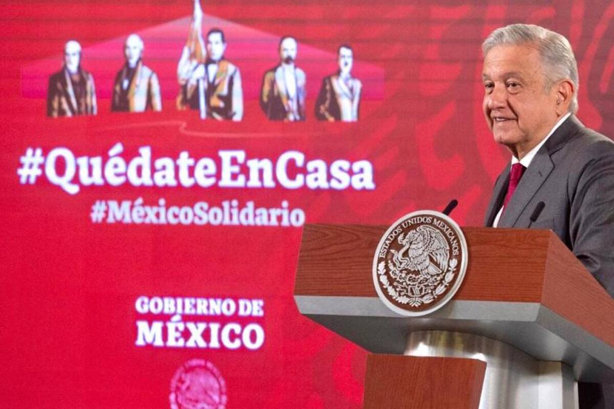 AMLO dice que ha cumplido 96 de sus 100 compromisos
