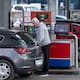 Eslovenia limita la compra de combustible a 50 litros diarios para particulares y 200 para empresas ante escasez temporal en gasolineras y despliega Ejército para garantizar distribución