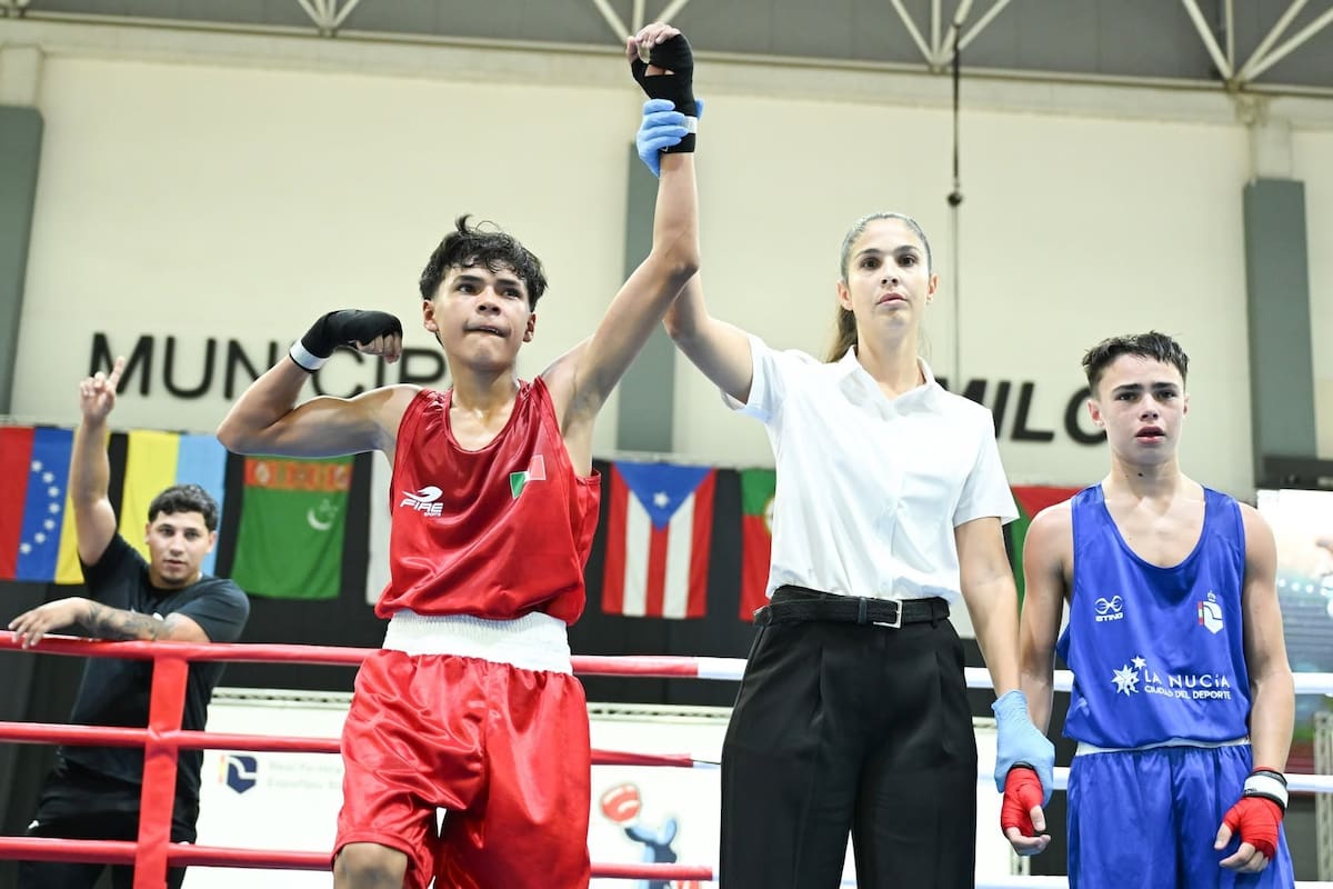 Conquista “Gallito” Estrada medalla de oro de Boxam en España