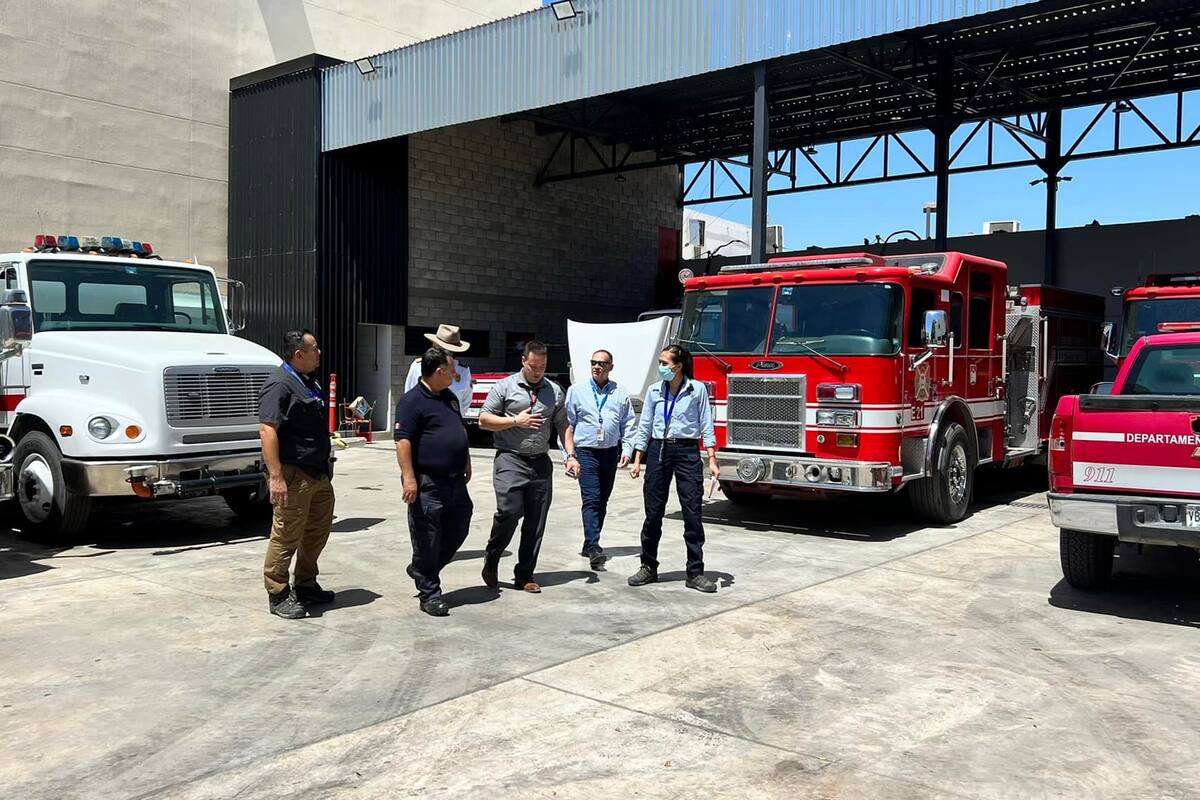 Pipa de 100 mil litros de gas se vuelca en carretera de Ures a Mazocahui