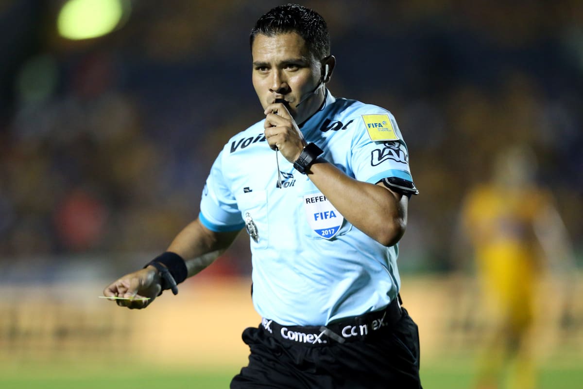 Fernando ‘Cantante’ Guerrero se retira como árbitro de la Liga MX, según fuentes