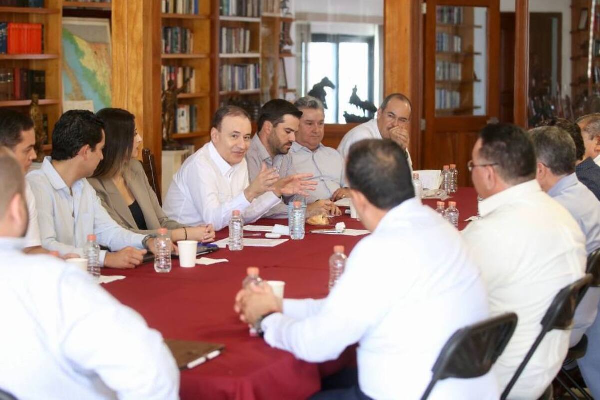 Gobernador Durazo y empresarios trabajan en promoción del Plan Sonora