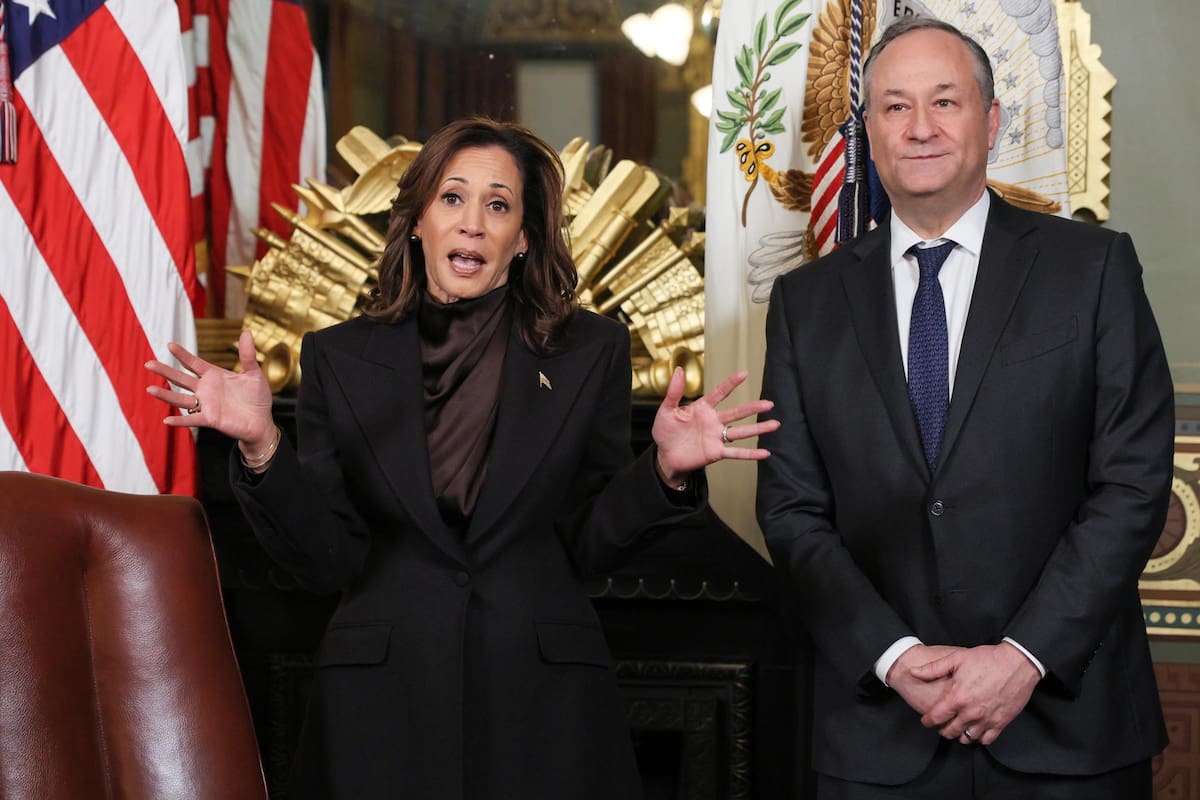 ARCHIVO. Kamala Harris y su esposo Doug Emhoff. | Crédito: EFE