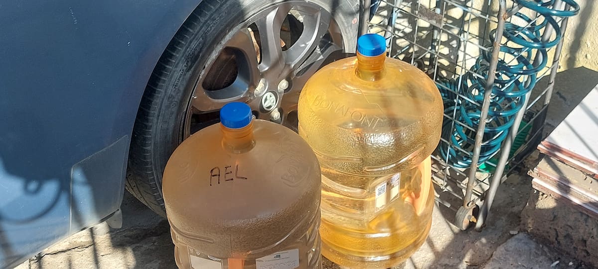 Habitantes de distintas colonias compartieron cómo almacenaron agua y ajustaron sus rutinas ante la suspensión del servicio. Foto: Michelle Castillo