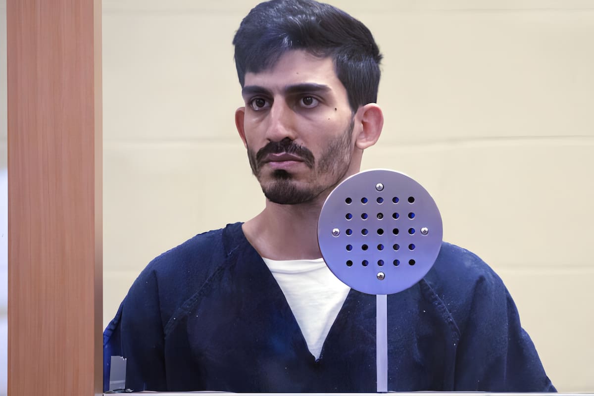 Tiktoker es acusado de asesinar a su exesposa; usaba tablet de su hija para espiarla