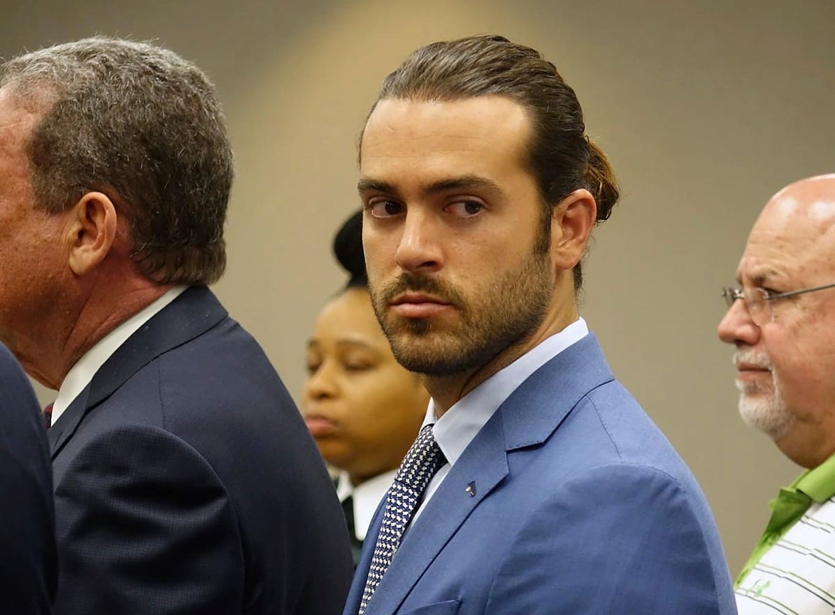 Mexican soap opera star Pablo Lyle appears in Miami-Dade, Fla., circuit court on Monday, April 8, 2019. A Florida judge has set bail at $50,000 and ordered house arrest for Lyle who is accused of punching a man who later died. (David Ovalle/Miami Herald via AP)