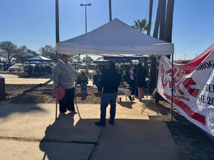 Protestas de la CNTE en San Quintín por adeudos salariales detienen clases en 25 escuelas