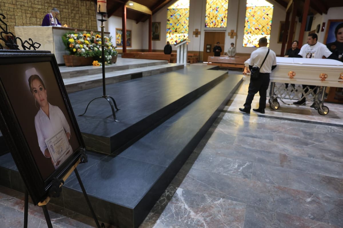 Dan el último adiós a Indra Dafne, víctima de feminicidio en la colonia El Laurel