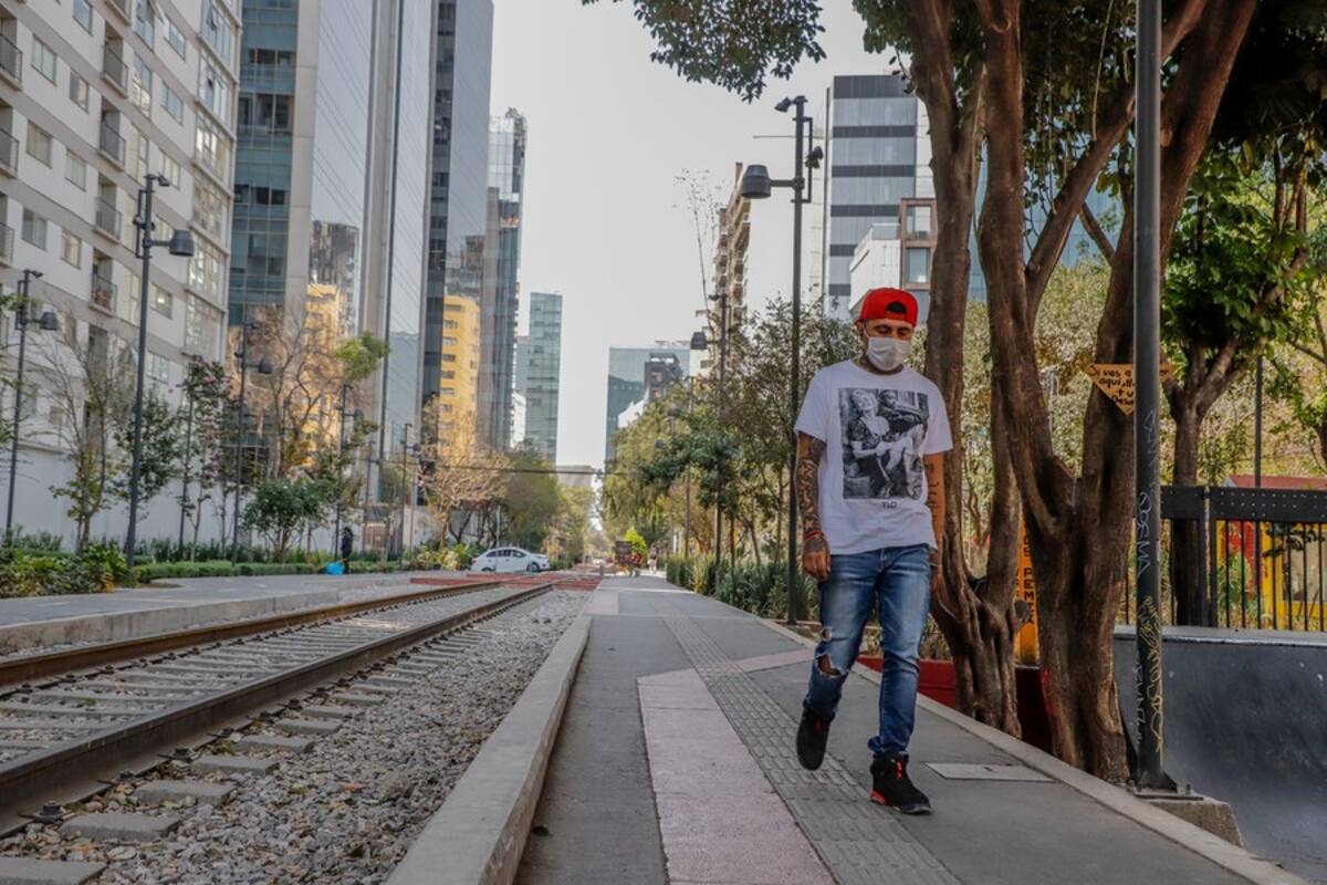 México regresará a "normalidad económica" a finales de junio, estima AMLO