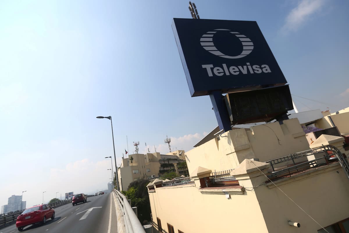 Imagen de archivo del logotipo del gigante de medios mexicano Grupo Televisa afuera de su sede en Ciudad de México. 9 de marzo de 2017. REUTERS/Edgard Garrido