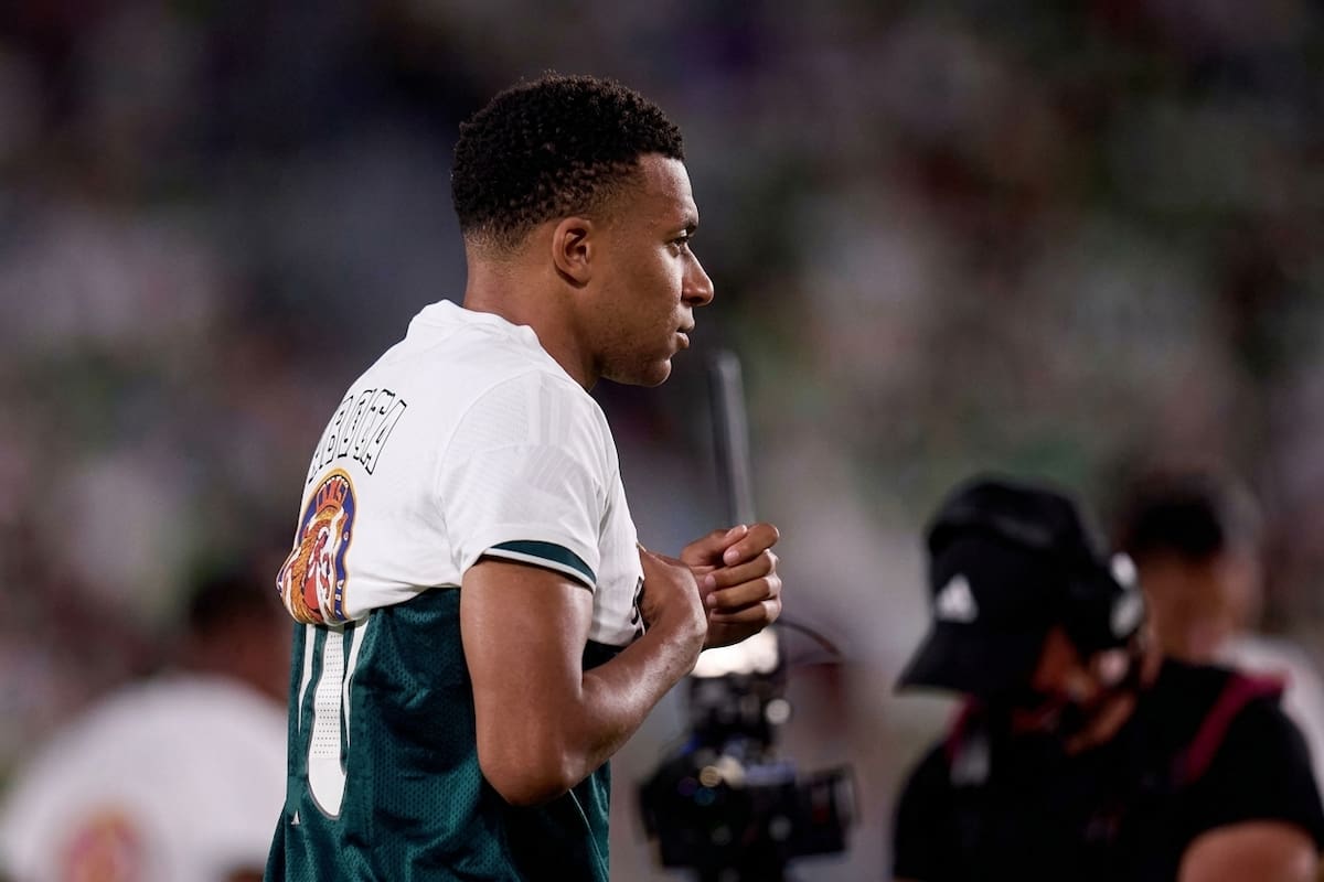 Mbappé ocultó la camiseta de apoyo a Ceuta por temor a que la ultraderecha utilizara su imagen en medio del debate sobre inmigración