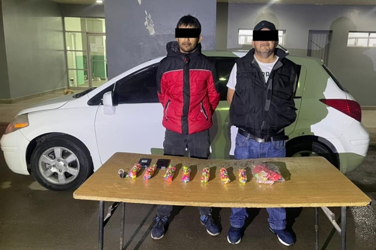 Vendían pirotecnia en el estacionamiento de una plaza comercial; son detenidos