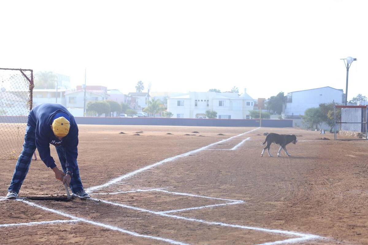 Sigue debate por los campos de beisbol de Tijuana