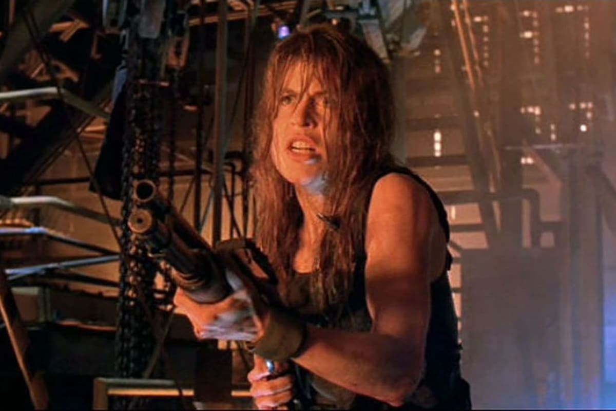 Muere la hermana gemela de Linda Hamilton