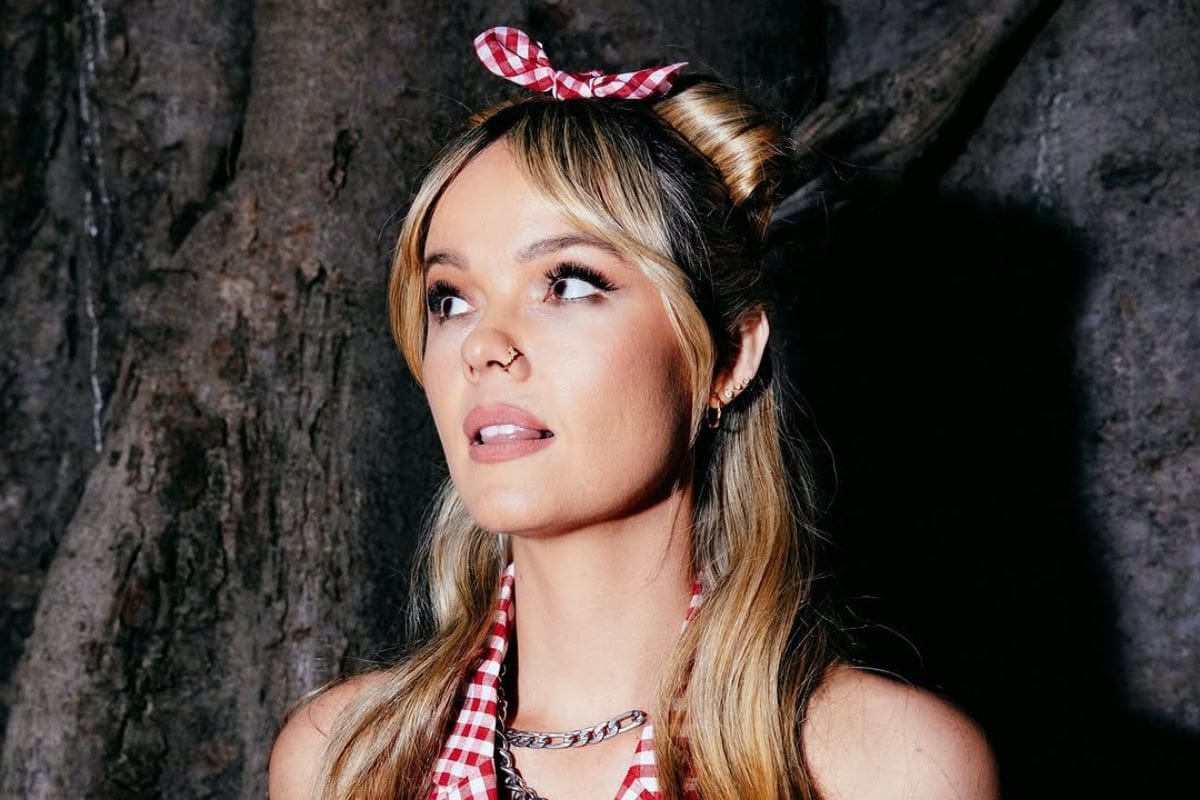 ¿Quién es Iyah May?, la cantante que perdió contrato por negarse a cambiar la letra de su canción