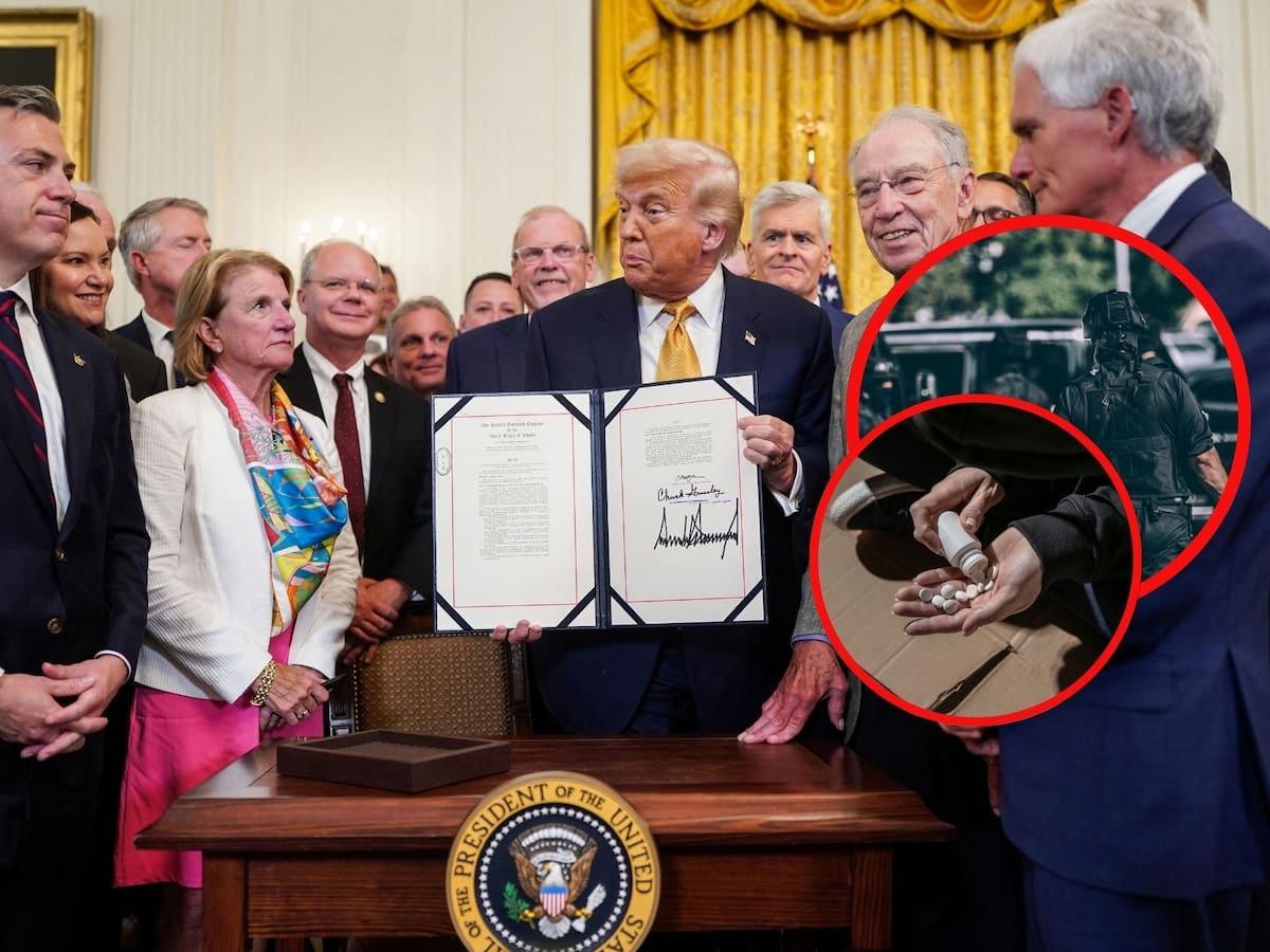 El presidente de Estados Unidos, Donald Trump, sostiene la Ley HALT Fentanyl después de firmarla, en la sala Este de la Casa Blanca en Washington, D.C., Estados Unidos, 16 de julio de 2025. | Crédito: REUTERS (Nathan Howard)/Canva