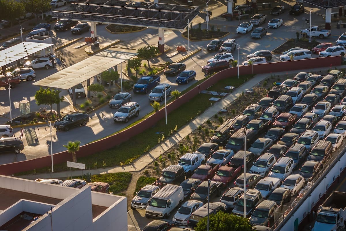 Autos decomisados en Tijuana podrán circular si aprueban revisión legal y ambiental