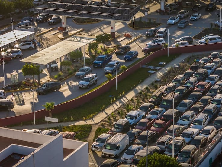 Autos decomisados en Tijuana podrán circular si aprueban revisión legal y ambiental