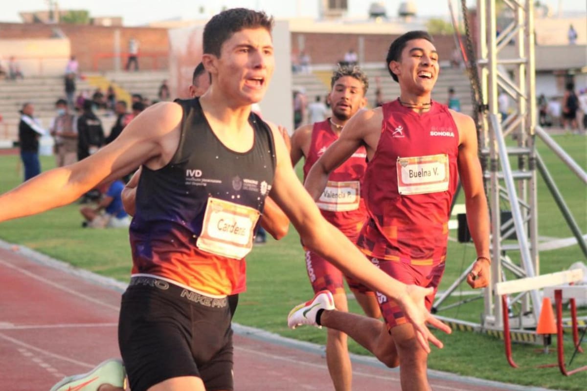 Alejandro Cárdenas Jr. sigue los pasos de su padre en el atletismo